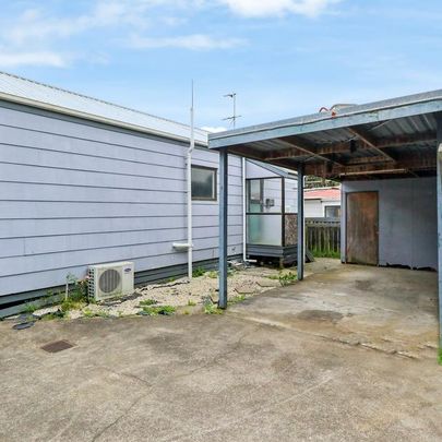 Modern & comfortable living in the heart of Weymouth! - Photo 1