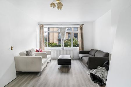 Clarence Crescent - Photo 3