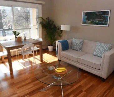 Bright Sunnyside/Kensington Condo | 302 - 927 - 2nd Avenue NW, Calgary - Photo 1