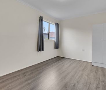 56 Kinsale Street, Reservoir VIC 3073 - Photo 2