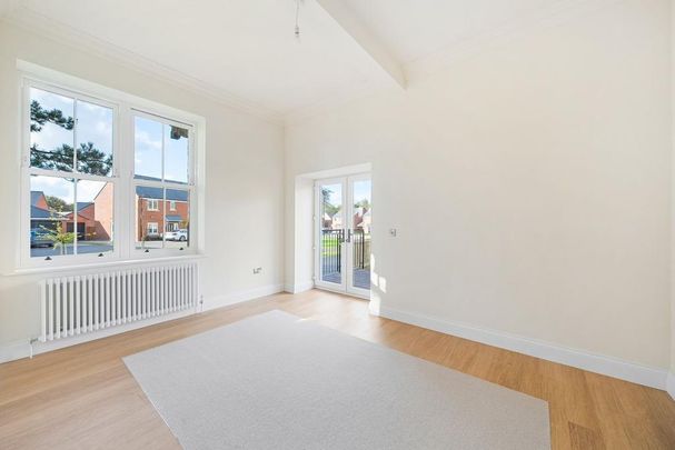 4 bedroom townhouse to rent - Photo 1