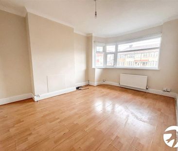 2 bedroom maisonette to rent - Photo 1