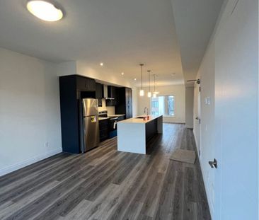 For Lease - 22 Lily Lane, Guelph, Ontario - Photo 4