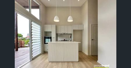 Luxury Living by the Water - Photo 5