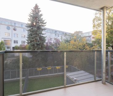 Balkonwohnung mit Blick in den grünen Innenhof im 21. Bezirk! - Photo 1
