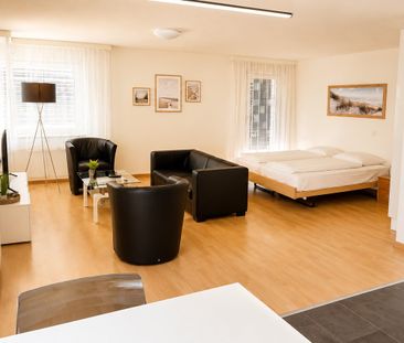 Möbliert wohnen im Herzen von Biel – 40 m², Balkon, Klima & Sauna - Photo 4