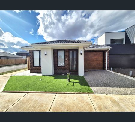 82 Brundell Avenue, Rockbank, Vic 3335 - Photo 5