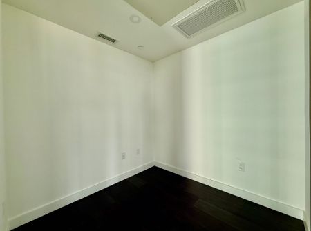For Lease - 1 Concord Cityplace Way Unit# 503, Toronto, Ontario - Photo 2