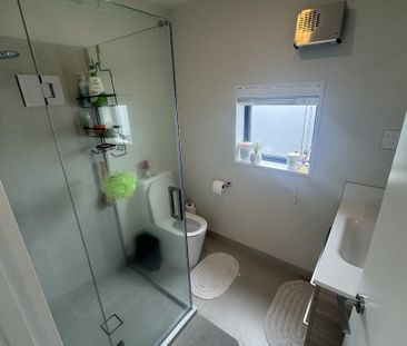 66 Matipo Road, Te Atatu Peninsula - Photo 6