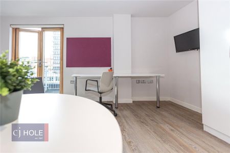 1 bedroom penthouse to rent - Photo 5