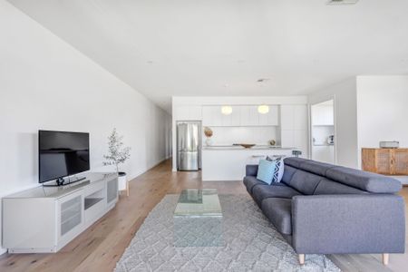 Stunning Family Home - Great Location - Photo 2