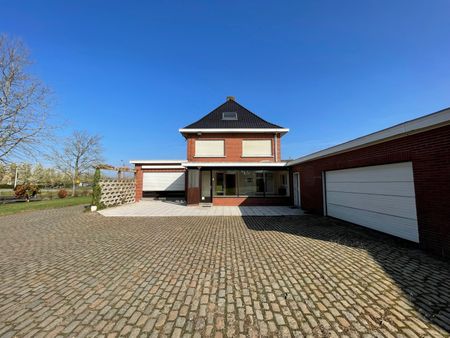RUIME WONING MET 4 SLAAPKAMERS EN ZUIDTUIN OP 3760 M² - Photo 5