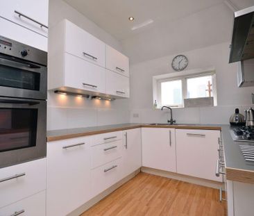 2 bedroom flat to rent - Photo 6