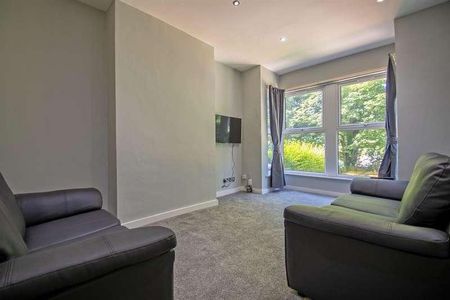 Langdale Terrace, Leeds, LS6 - Photo 2