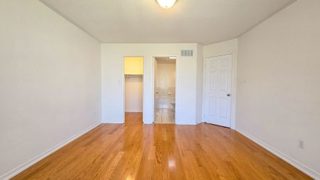 For Lease - 17 KENTLEY Street, Markham, Ontario - Photo 4