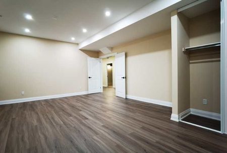 For Lease - 111 Mitchell Place, Newmarket, Ontario - Photo 5