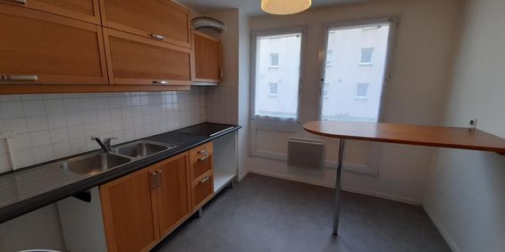 Location Appartement 2 pièces 57m² LILLE 59000 - Photo 3