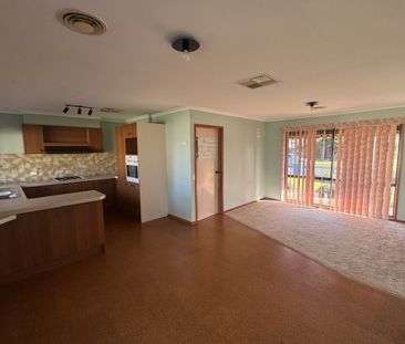 Spacious Home with Large Shed! - Photo 1