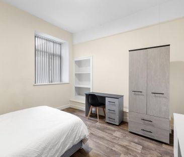 1 bedroom in a house share to rent - Photo 3