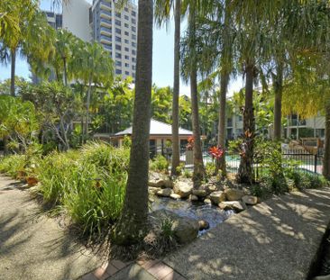 RENOVATED FURNISHED BEACHFRONT APARTMENT WITH POOL - Photo 3