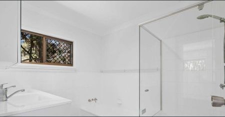 Elevated Bushland Escape With Creekside Ambience REDLAND BAY - Photo 5