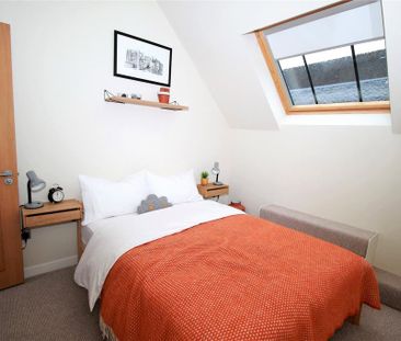 2 bedroom semi-detached house to rent - Photo 5