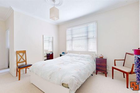 4 bedroom semi-detached house to rent - Photo 2