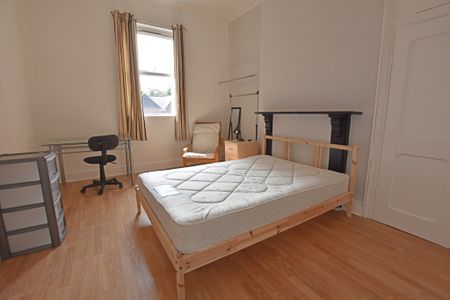 5 Bedroom Flat - Photo 3