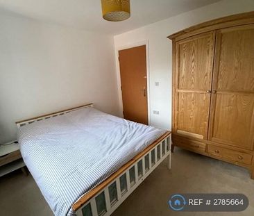 2 bedroom flat to rent - Photo 6