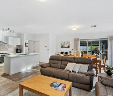 Beautifully Presented Family Home - Photo 1