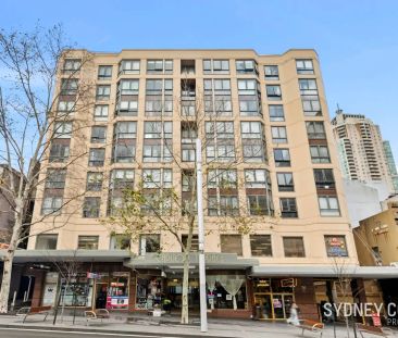 “RENOVATED APARTMENT IN A FANTASTIC LOCATION | FURNISHED” - Photo 3