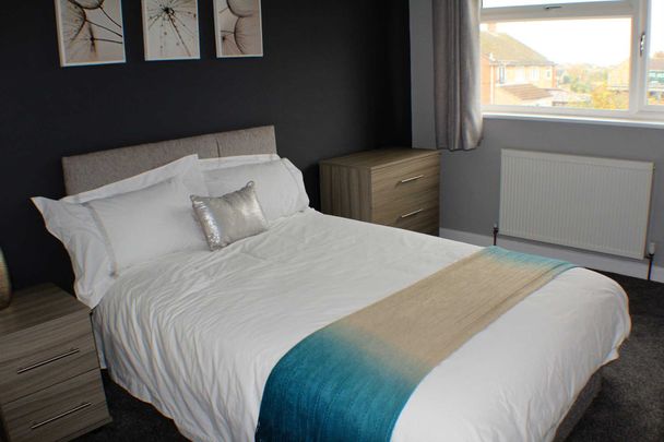 St Anne's Close, Bicester - Photo 1