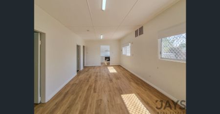 4/67 Joan Street - Photo 2