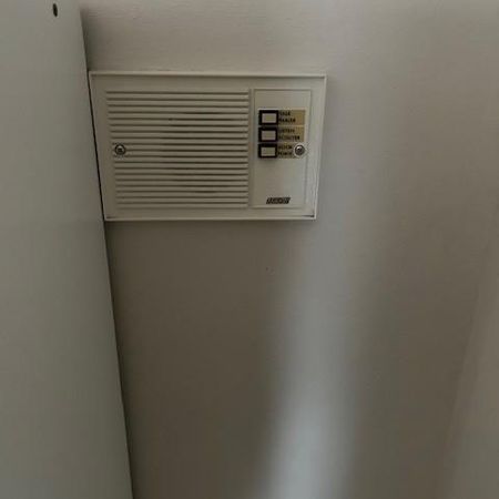 !|! LOGEMENT 4 1/2 À LOUER 1 475$ !!! LIBRE LE 1ER JANVIER 2026 - Photo 3