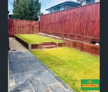 Modern Family Home in Clyde. - Photo 1