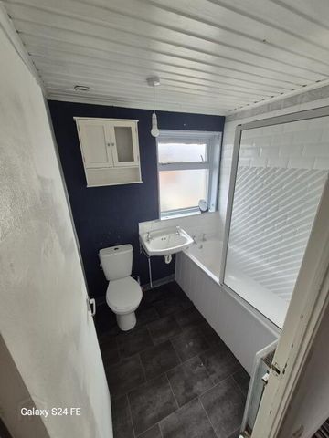 6 Seacash Walk, Antrim, BT41 1AZ - Photo 5