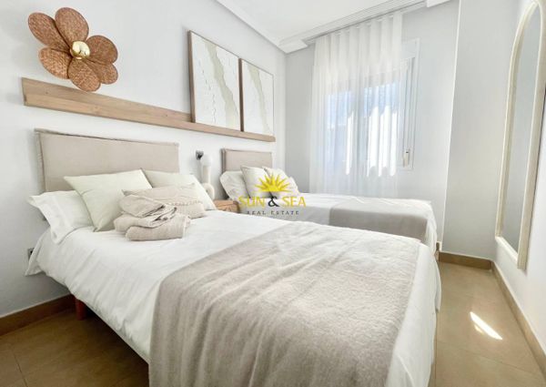 TWO-BEDROOM PENTHOUSE - LOS ALCÁZARES