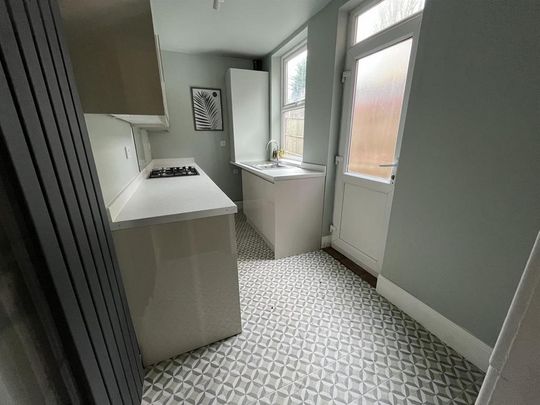 3 bedroom terraced house to rent - Photo 1