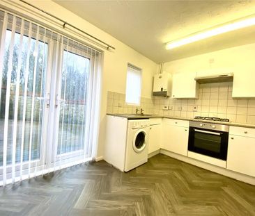 2 bedroom semi-detached house to rent - Photo 5