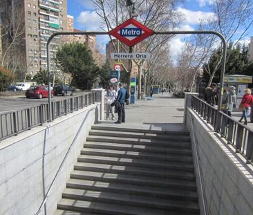 Calle de Fermín Caballero, Madrid, Community of Madrid 28034 - Photo 3