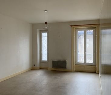 Location Appartement 2 pièces 54m² JARNAC 16200 - Photo 1