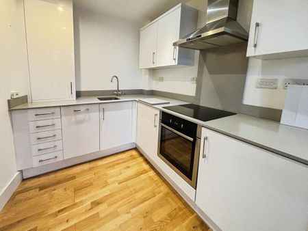 2 bedroom apartment to rent - Photo 4