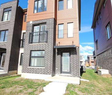 For Lease - 31 FAIRLANE Avenue, Barrie, Ontario - Photo 1