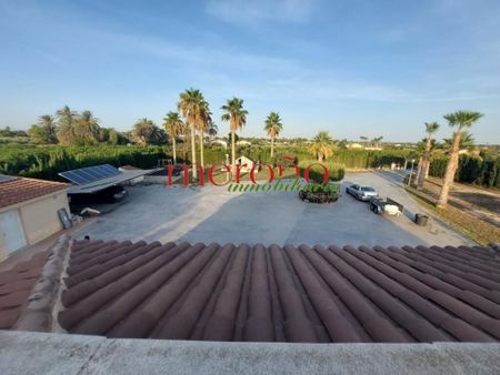 4 room luxury Detached House for rent in Elche, Valencia - Photo 2