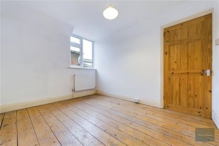 3 bedroom terraced house to rent - Photo 4
