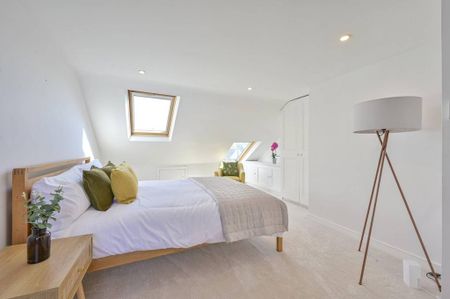 4 bedroom terraced house to rent - Photo 4