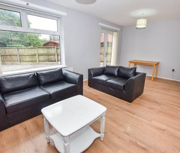 3 bedroom semi-detached house to rent - Photo 4