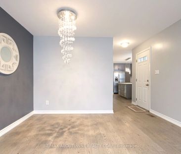 1601 Sandgate Crescent #Main - Photo 4