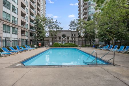 For Lease - 8 Covington Road Unit# 604, Toronto, Ontario - Photo 4