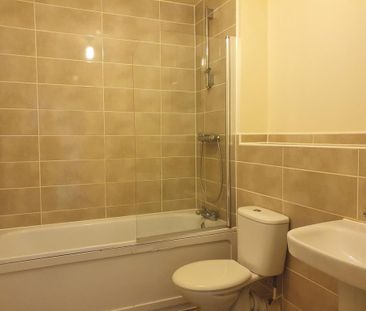 2 bedroom flat to rent - Photo 6